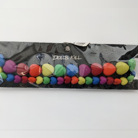 NOS NWT DOLLS KILL DOUBLE STRAND RAINBOW HEART CHOKER - Picture 1 of 3